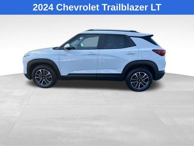 new 2024 Chevrolet TrailBlazer car, priced at $28,195