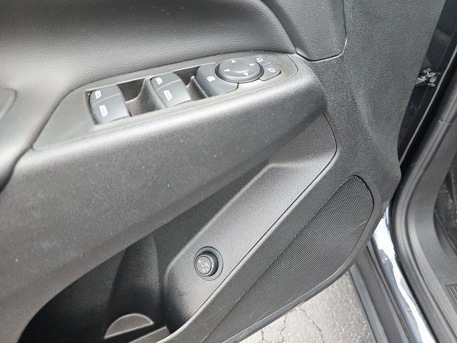 used 2022 Chevrolet Equinox car, priced at $22,799