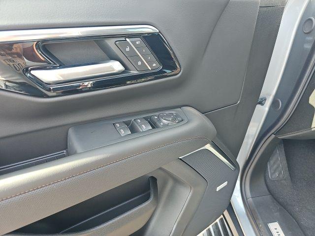 new 2025 Chevrolet Suburban car, priced at $85,525