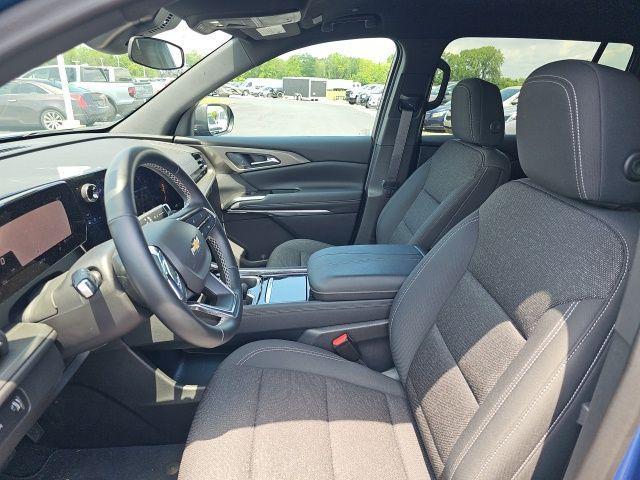 used 2024 Chevrolet Traverse car, priced at $35,285