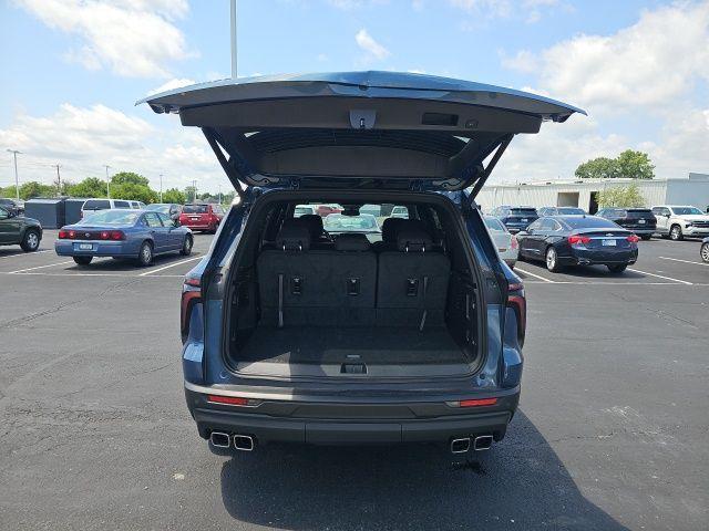 used 2024 Chevrolet Traverse car, priced at $35,285