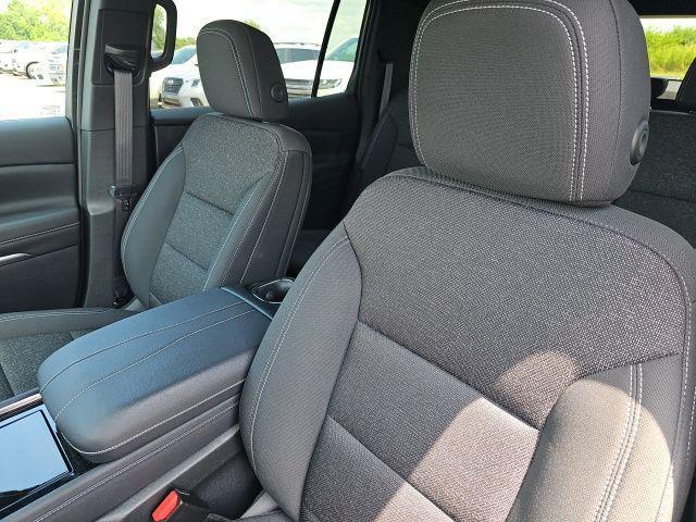 used 2024 Chevrolet Traverse car, priced at $35,285