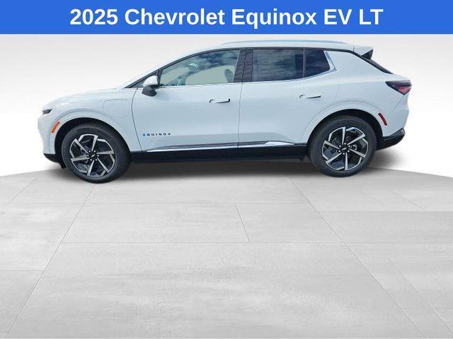 new 2025 Chevrolet Equinox EV car, priced at $42,619