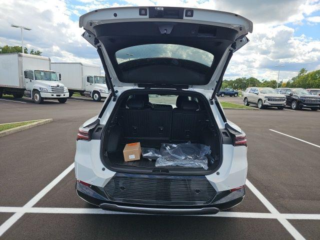new 2025 Chevrolet Equinox EV car, priced at $42,619