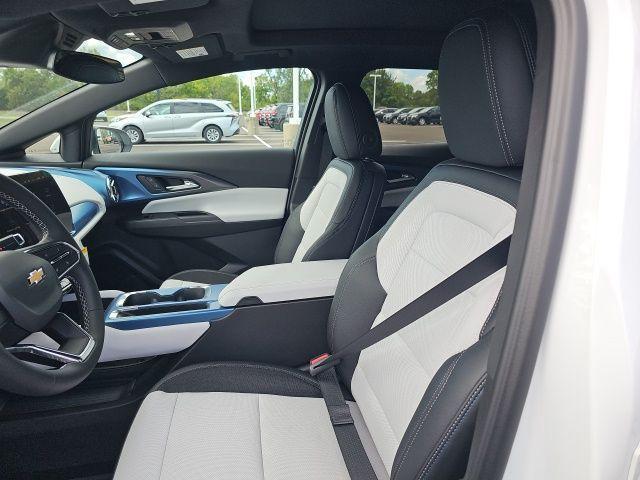 new 2025 Chevrolet Equinox EV car, priced at $42,619