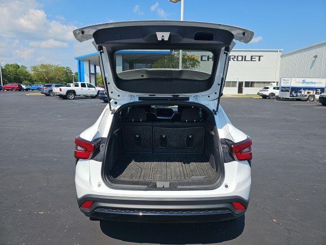 used 2024 Chevrolet Trax car, priced at $23,770