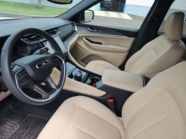 used 2024 Jeep Grand Cherokee L car, priced at $33,986