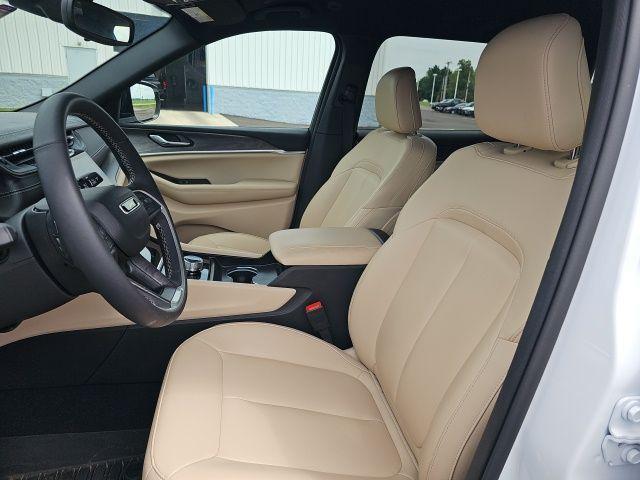 used 2024 Jeep Grand Cherokee L car, priced at $37,797