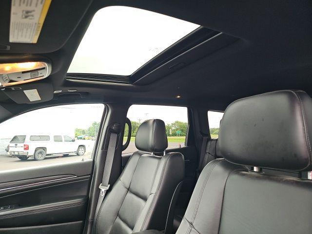 used 2019 Jeep Grand Cherokee car, priced at $17,380
