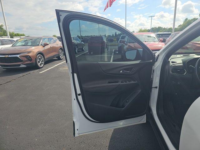 used 2022 Chevrolet Equinox car, priced at $24,574