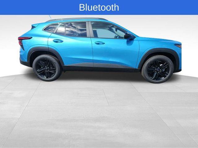new 2025 Chevrolet Trax car, priced at $27,027
