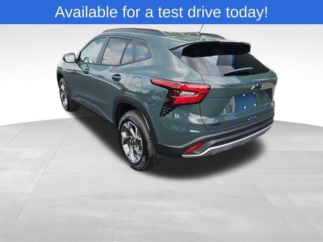 new 2025 Chevrolet Trax car, priced at $25,524