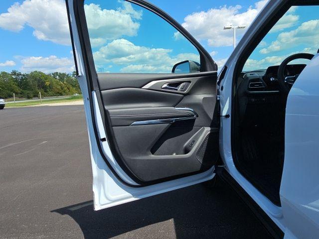 new 2026 Chevrolet Traverse car
