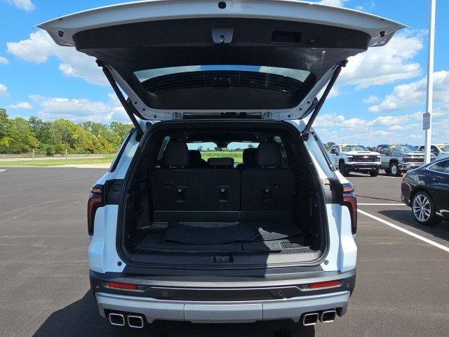 new 2026 Chevrolet Traverse car