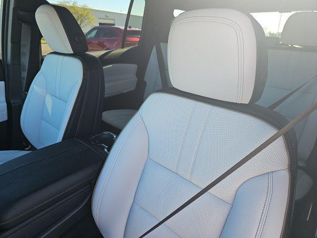 new 2026 Chevrolet Traverse car