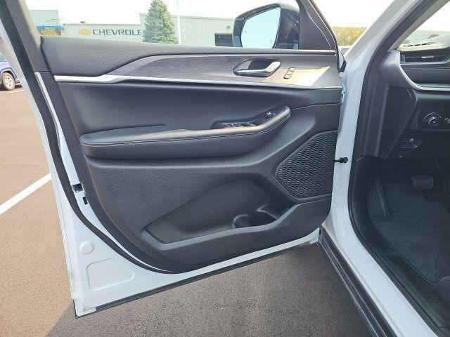 used 2023 Jeep Grand Cherokee L car, priced at $32,839