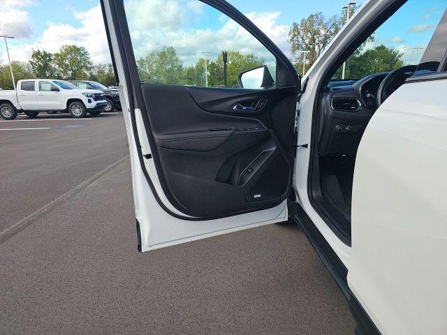 used 2022 Chevrolet Equinox car, priced at $22,840
