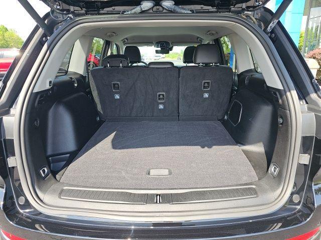 used 2023 Jeep Grand Cherokee car, priced at $37,387