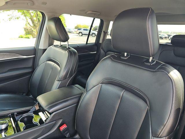 used 2023 Jeep Grand Cherokee car, priced at $37,387