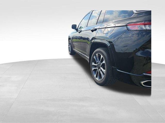 used 2023 Jeep Grand Cherokee car, priced at $42,129