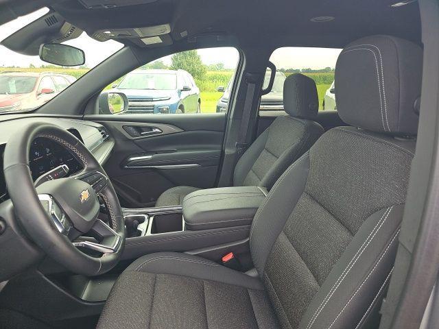 used 2025 Chevrolet Traverse car, priced at $39,261