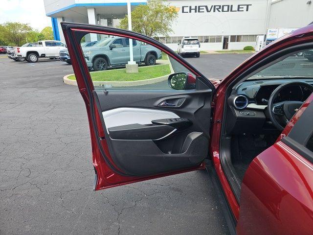 used 2024 Chevrolet Trax car, priced at $25,502