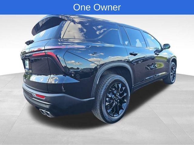 used 2024 Chevrolet Traverse car, priced at $35,234