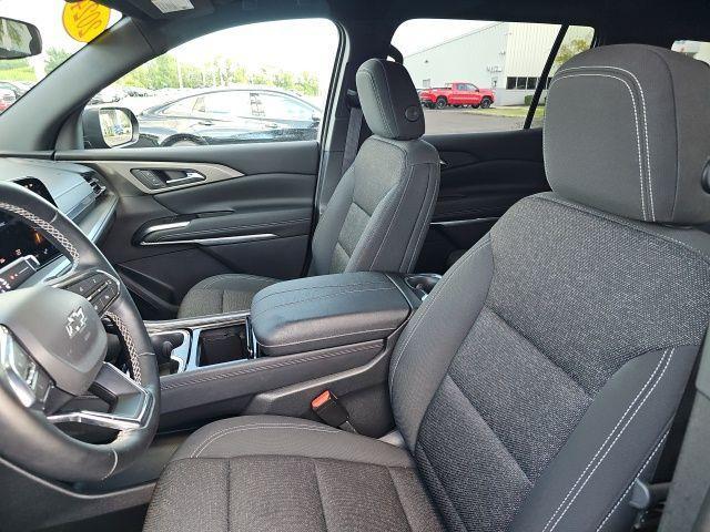 used 2024 Chevrolet Traverse car, priced at $35,234