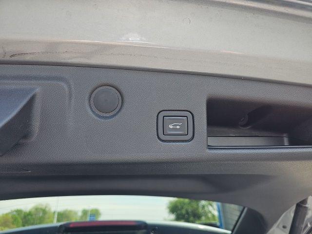 used 2023 Chevrolet Equinox car, priced at $24,699