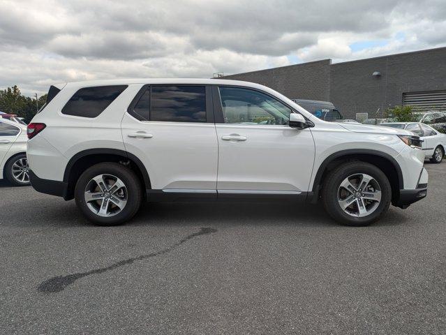 new 2025 Honda Pilot car, priced at $47,880