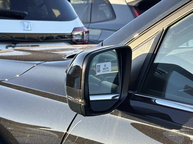 new 2025 Honda Pilot car, priced at $51,095