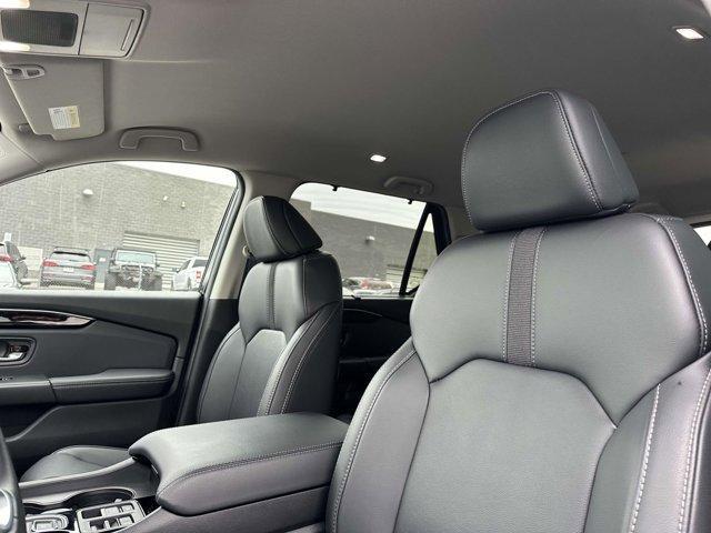 used 2025 Honda Pilot car, priced at $43,000