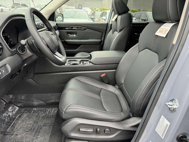 new 2025 Honda Pilot car, priced at $51,505