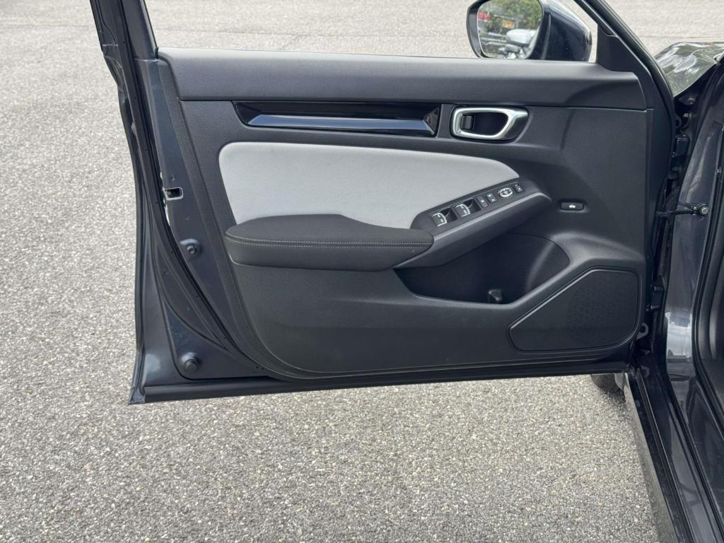 used 2025 Honda Civic Hybrid car, priced at $28,000