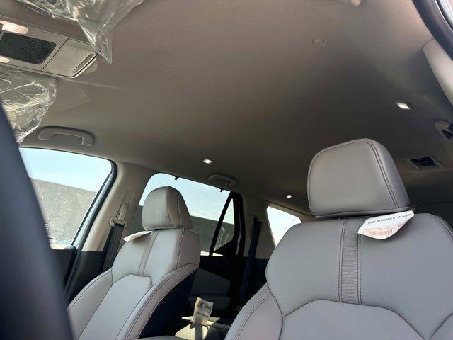new 2025 Honda Pilot car, priced at $49,195