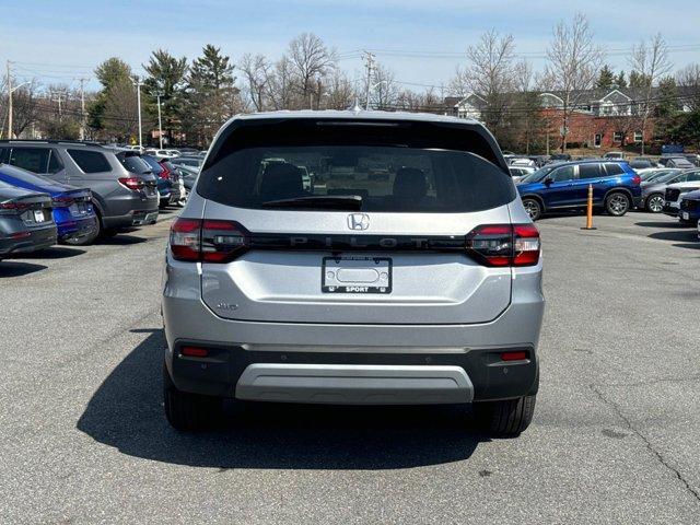 new 2025 Honda Pilot car, priced at $49,195
