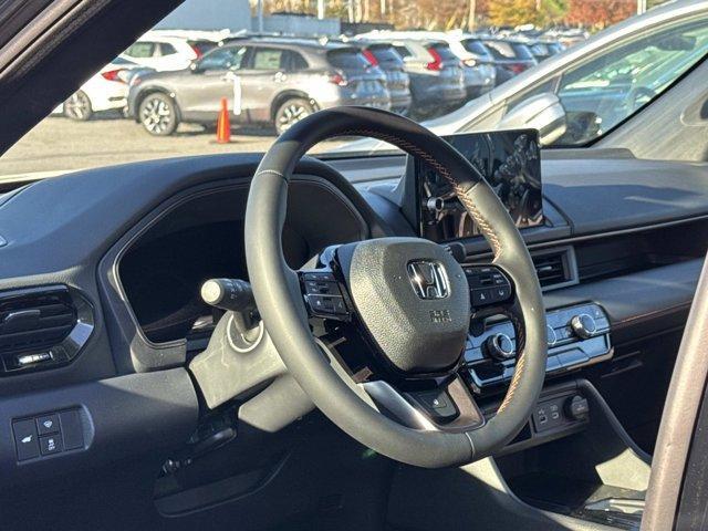 new 2025 Honda Pilot car, priced at $50,895