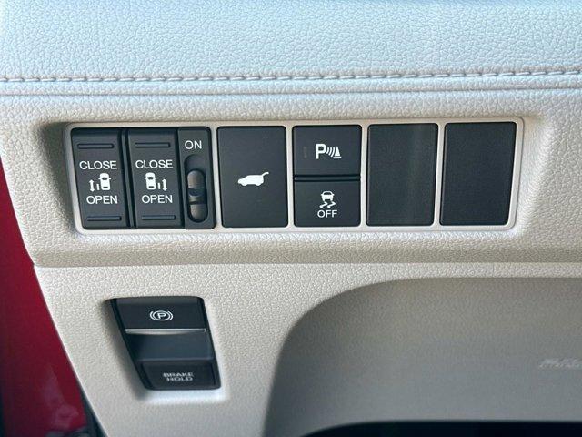 new 2026 Honda Odyssey car, priced at $49,995