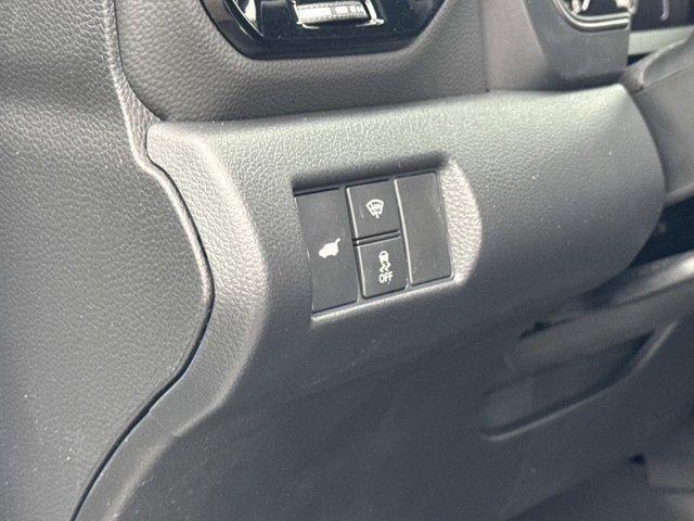 new 2025 Honda Pilot car, priced at $51,350