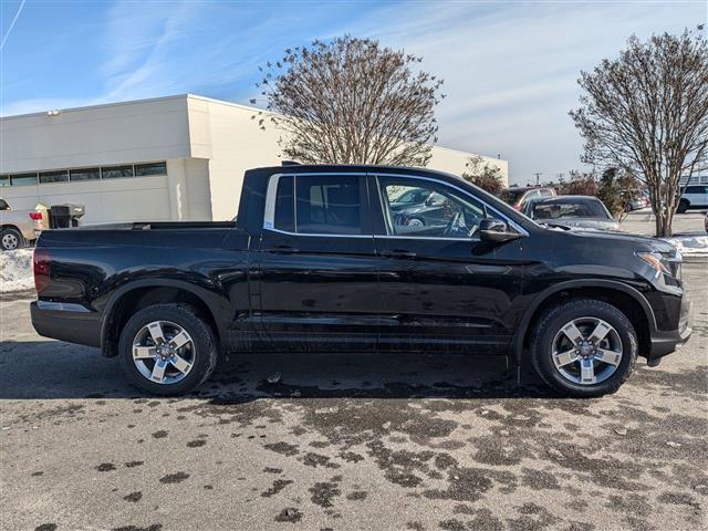 new 2025 Honda Ridgeline car, priced at $44,375