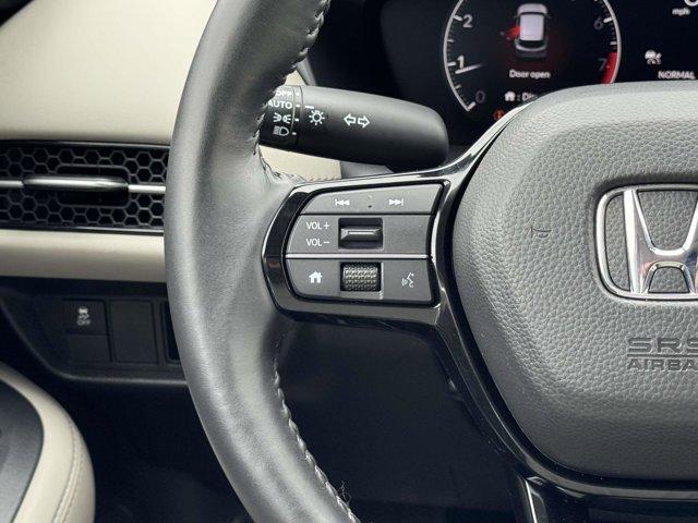 used 2025 Honda HR-V car, priced at $32,000