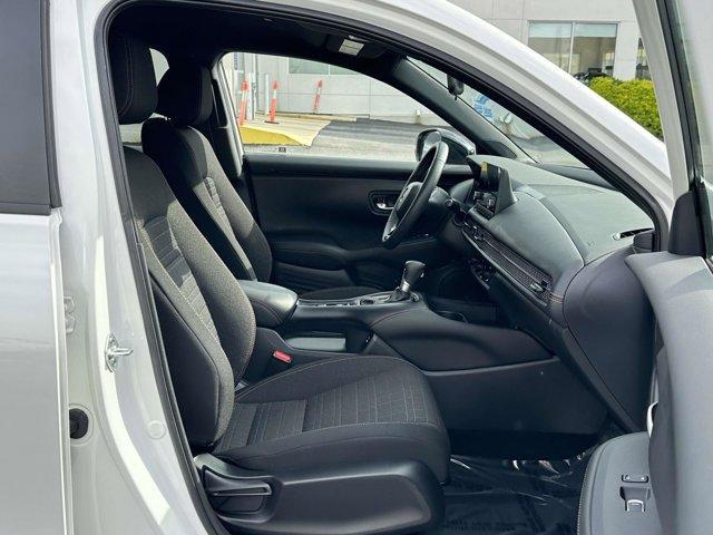 used 2025 Honda HR-V car, priced at $27,900