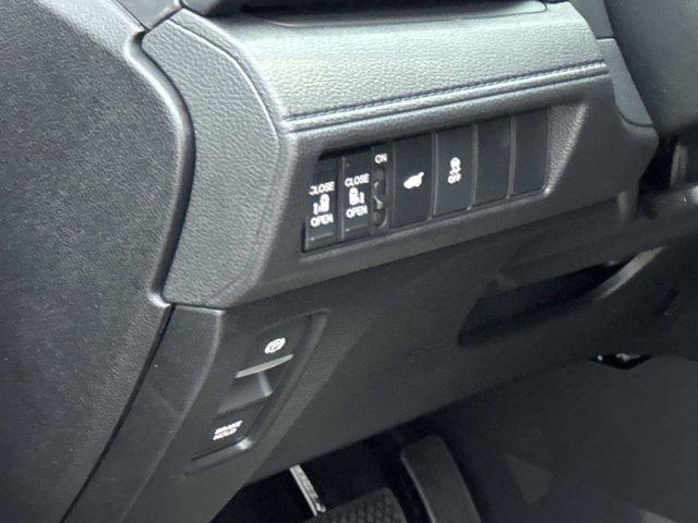 new 2026 Honda Odyssey car, priced at $44,290