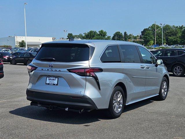 used 2022 Toyota Sienna car, priced at $34,200