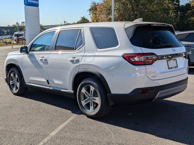 new 2025 Honda Pilot car, priced at $47,450