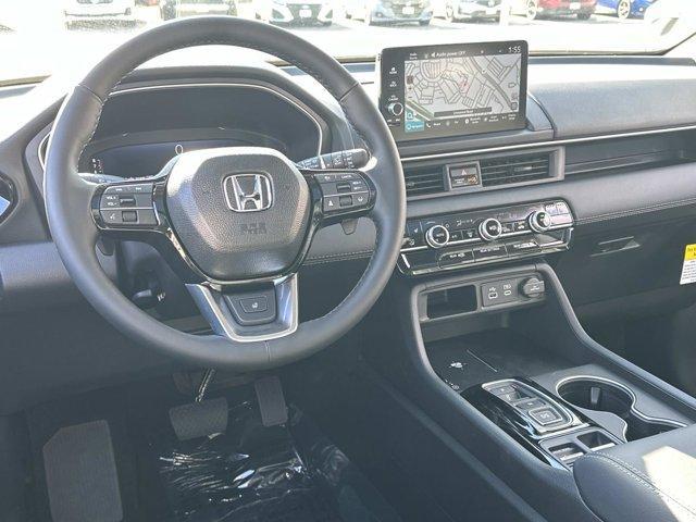 new 2025 Honda Pilot car, priced at $54,575