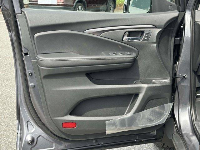 new 2025 Honda Ridgeline car, priced at $44,430
