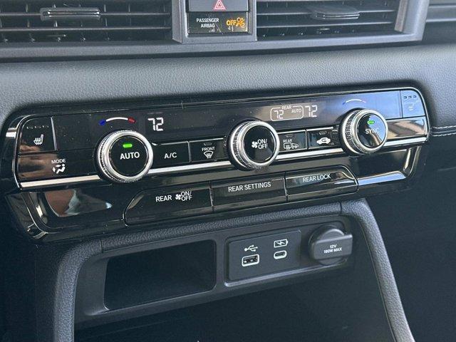 new 2025 Honda Pilot car, priced at $51,095