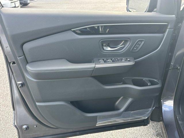 new 2025 Honda Pilot car, priced at $51,095