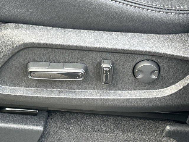 new 2025 Honda Pilot car, priced at $51,095